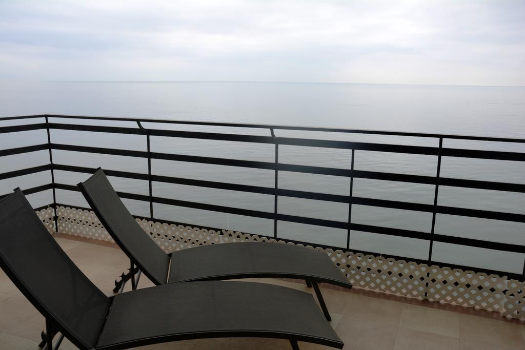 Apartamentos Mediterraneo Marbella Exterior foto
